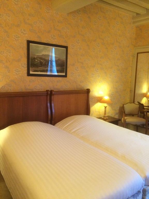 Hostellerie De La Poste - Les Collectionneurs Αβαλόν Εξωτερικό φωτογραφία